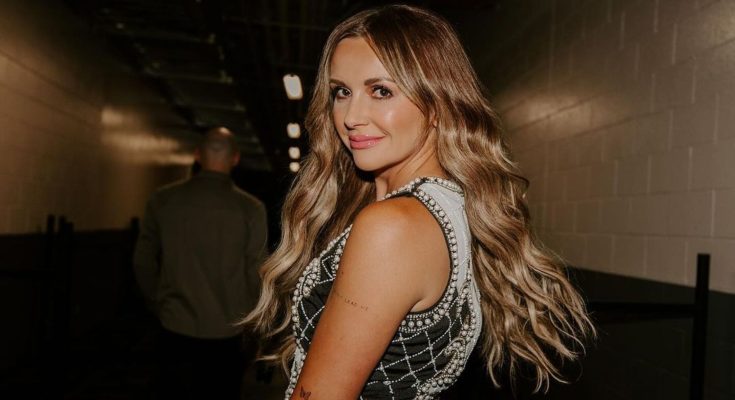 carly pearce Hummingbird World Tour 2024-25